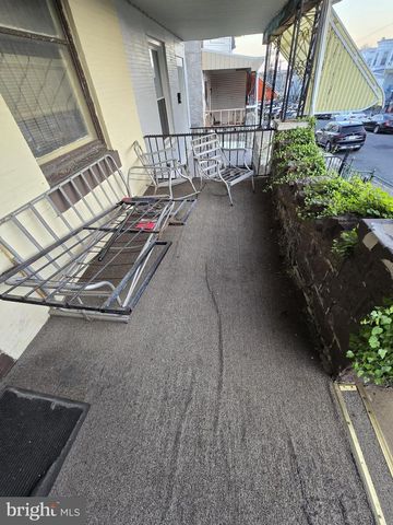 1651 N REDFIELD ST, Philadelphia, PA 19151