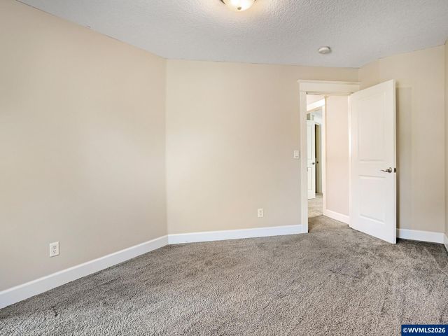 2638 Nautilus Av NW, Salem, OR 97304