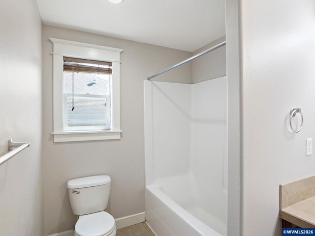 2638 Nautilus Av NW, Salem, OR 97304