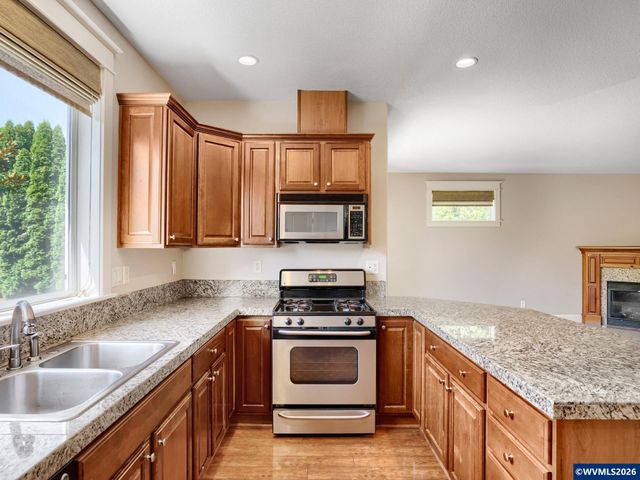 2638 Nautilus Av NW, Salem, OR 97304