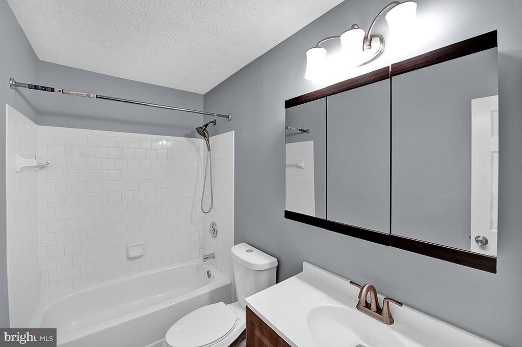 Image 18 of property listing at 801 HIGH PLAIN DR, Bel Air, MD 21014