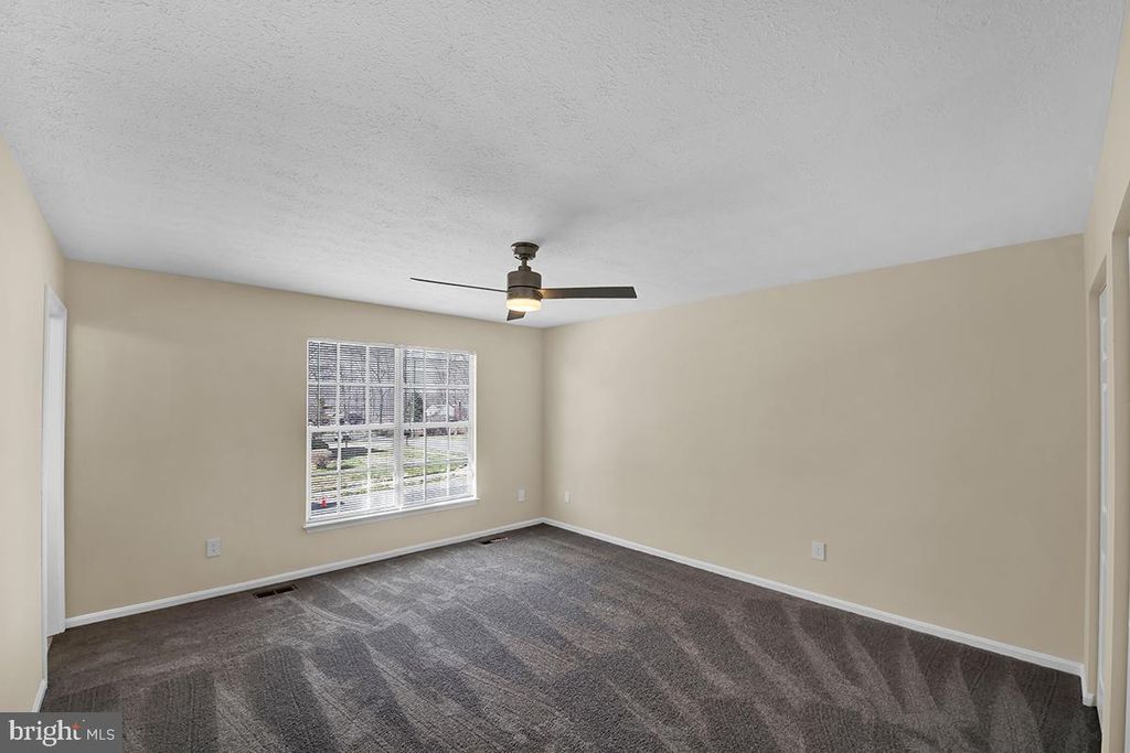 Image 7 of property listing at 801 HIGH PLAIN DR, Bel Air, MD 21014