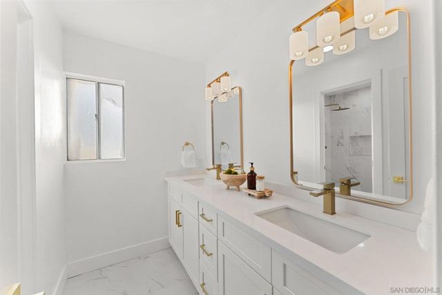 1215 Armstrong Circle, Escondido, CA 92027