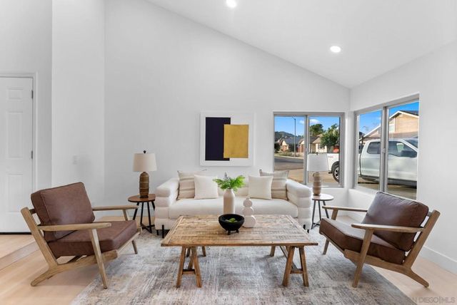 1215 Armstrong Circle, Escondido, CA 92027