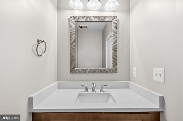 5807 BEECHER ST, Cheverly, MD 20785