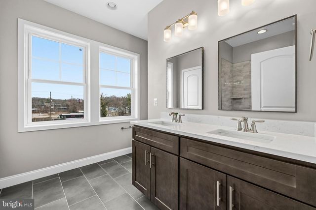 5807 BEECHER ST, Cheverly, MD 20785