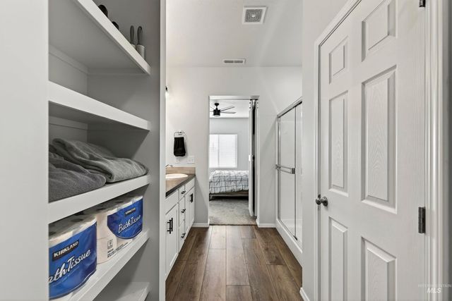 404 Chalcedony, Caldwell, ID 83605