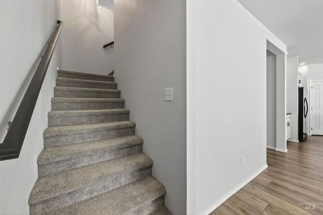 404 Chalcedony, Caldwell, ID 83605