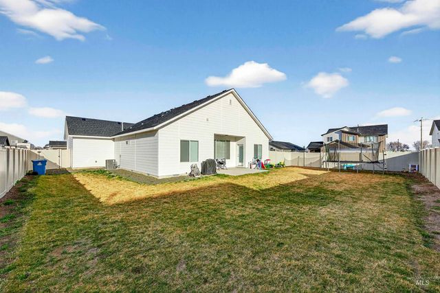 404 Chalcedony, Caldwell, ID 83605