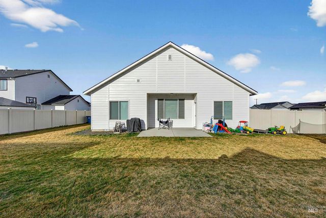 404 Chalcedony, Caldwell, ID 83605