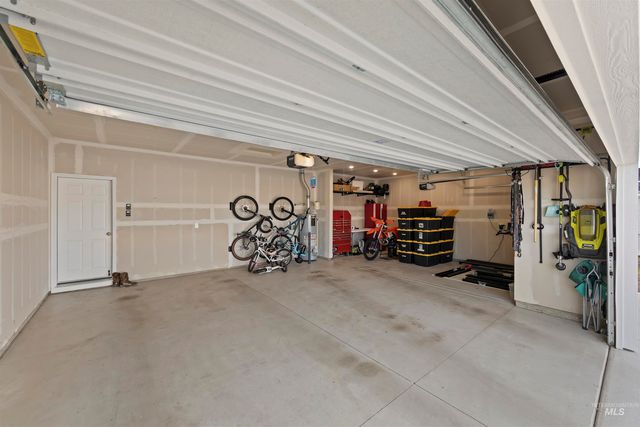 404 Chalcedony, Caldwell, ID 83605