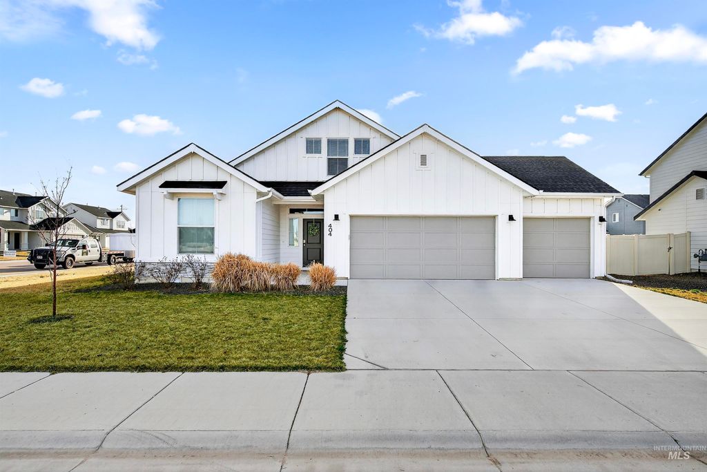 404 Chalcedony, Caldwell, ID 83605