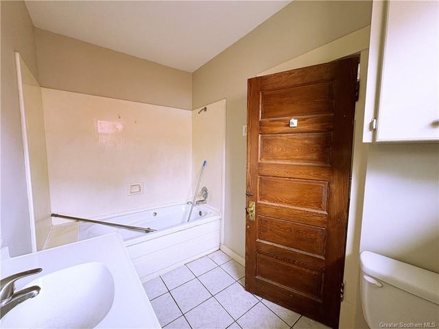 512 11Th St Street, Lake Charles, LA 70601