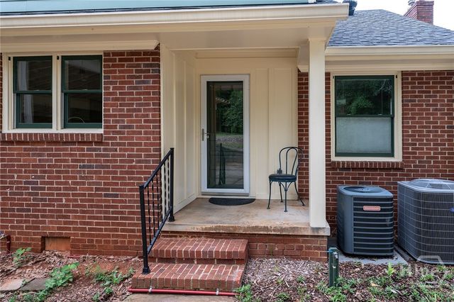 228 Parkway Drive, Athens, GA 30606