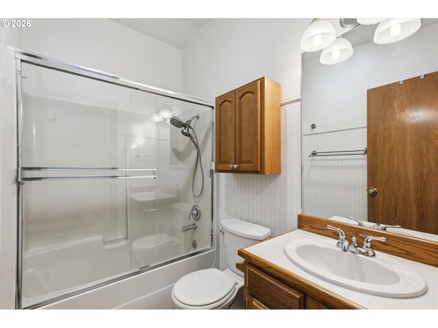 9704 Ne 32ND Ave, Vancouver, WA 98665