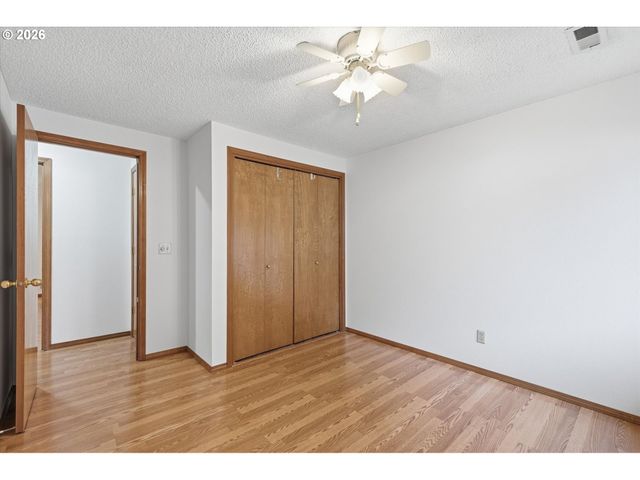 9704 Ne 32ND Ave, Vancouver, WA 98665