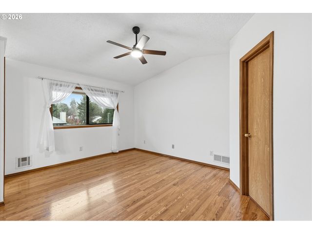 9704 Ne 32ND Ave, Vancouver, WA 98665