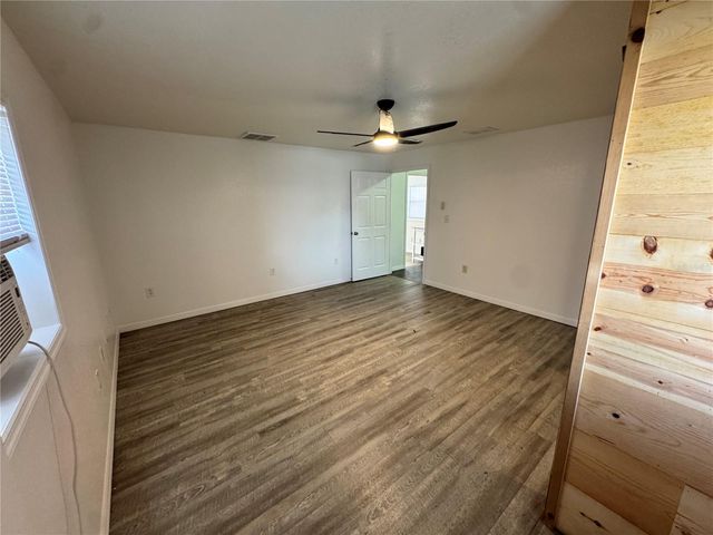 306 N IONA AVENUE, Fruitland Park, FL 34731