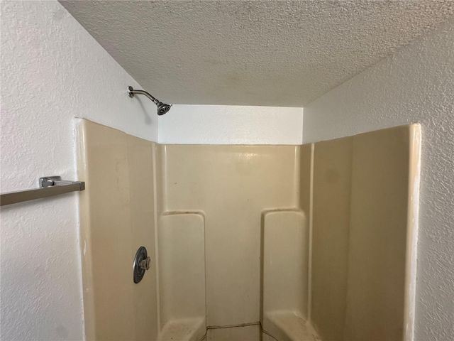 306 N IONA AVENUE, Fruitland Park, FL 34731