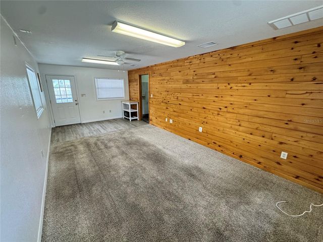 306 N IONA AVENUE, Fruitland Park, FL 34731