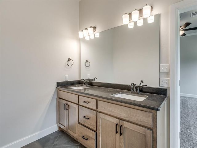 7516 Three Woods Lane, Yukon, OK 73099