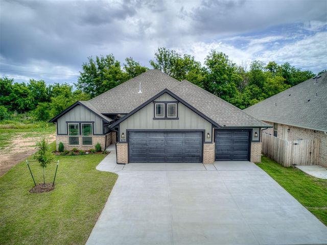 7516 Three Woods Lane, Yukon, OK 73099