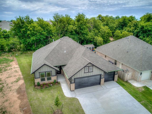 7516 Three Woods Lane, Yukon, OK 73099