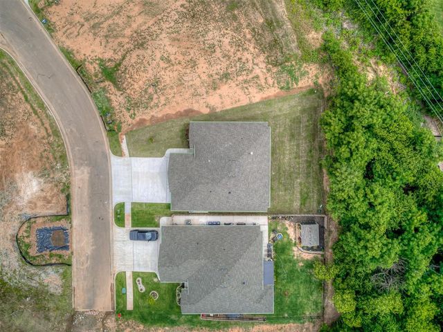 7516 Three Woods Lane, Yukon, OK 73099
