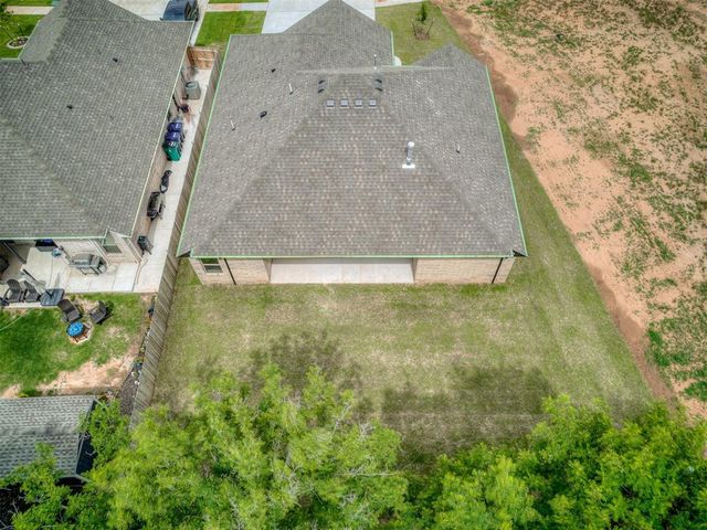 7516 Three Woods Lane, Yukon, OK 73099