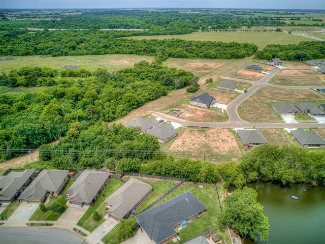 7516 Three Woods Lane, Yukon, OK 73099