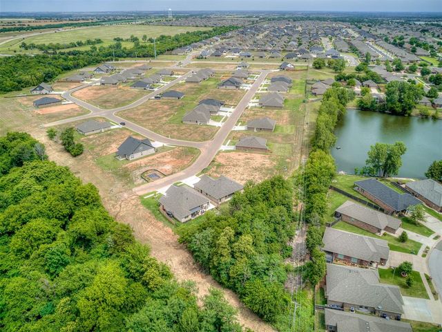 7516 Three Woods Lane, Yukon, OK 73099