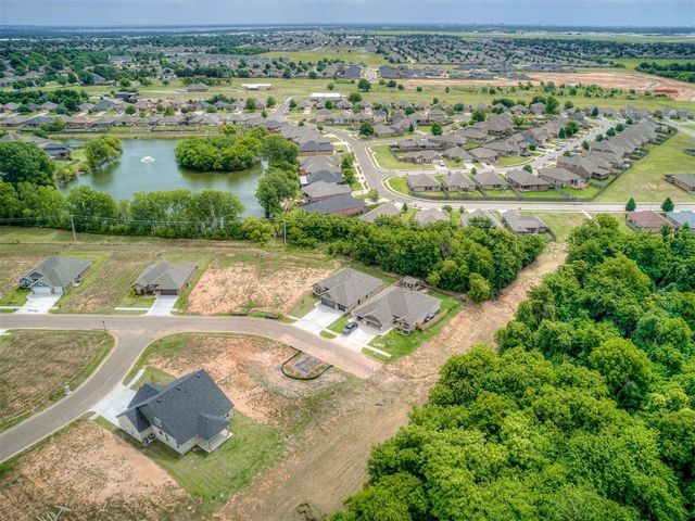 7516 Three Woods Lane, Yukon, OK 73099
