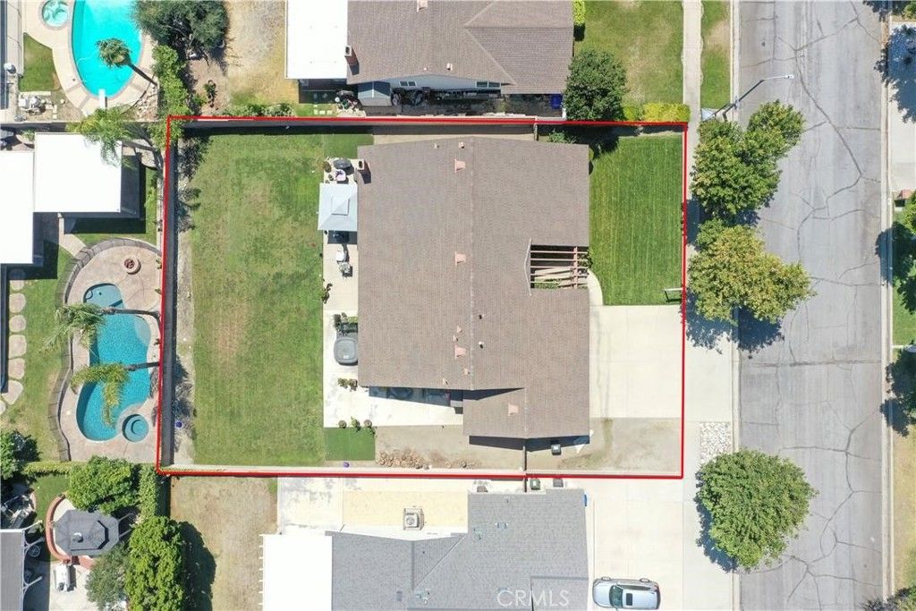 Image 10 of property listing at 946 Coronado, Upland, CA 91786