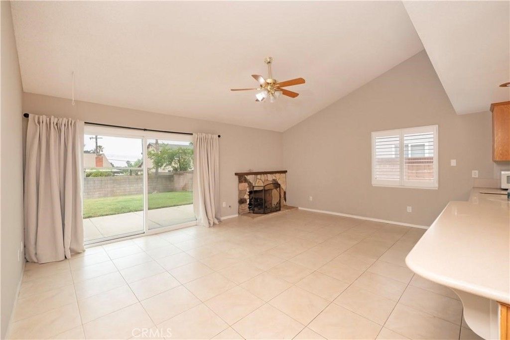 Image 24 of property listing at 946 Coronado, Upland, CA 91786