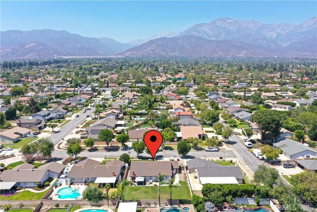 Image 3 of property listing at 946 Coronado, Upland, CA 91786