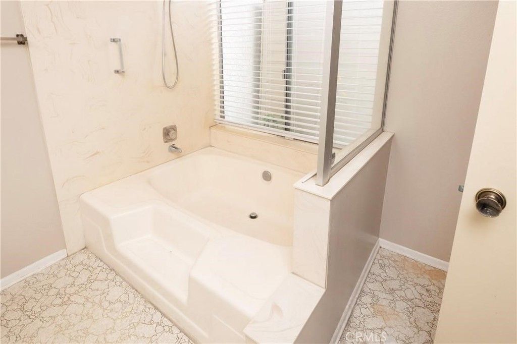 Image 32 of property listing at 946 Coronado, Upland, CA 91786