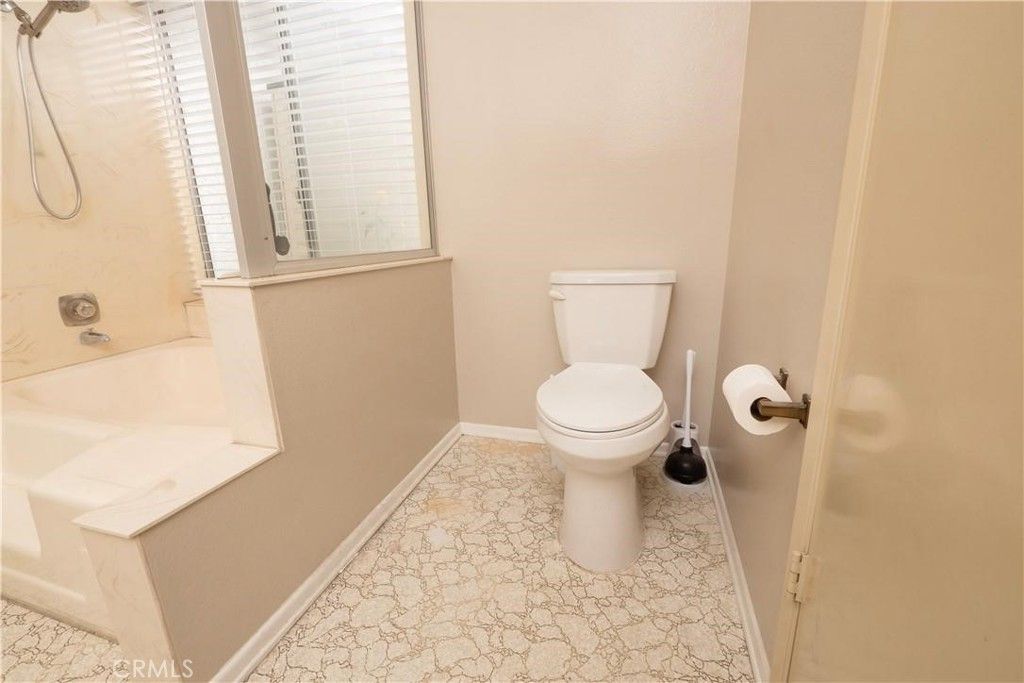 Image 34 of property listing at 946 Coronado, Upland, CA 91786