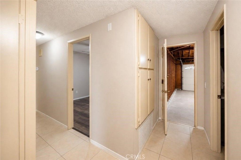 Image 35 of property listing at 946 Coronado, Upland, CA 91786