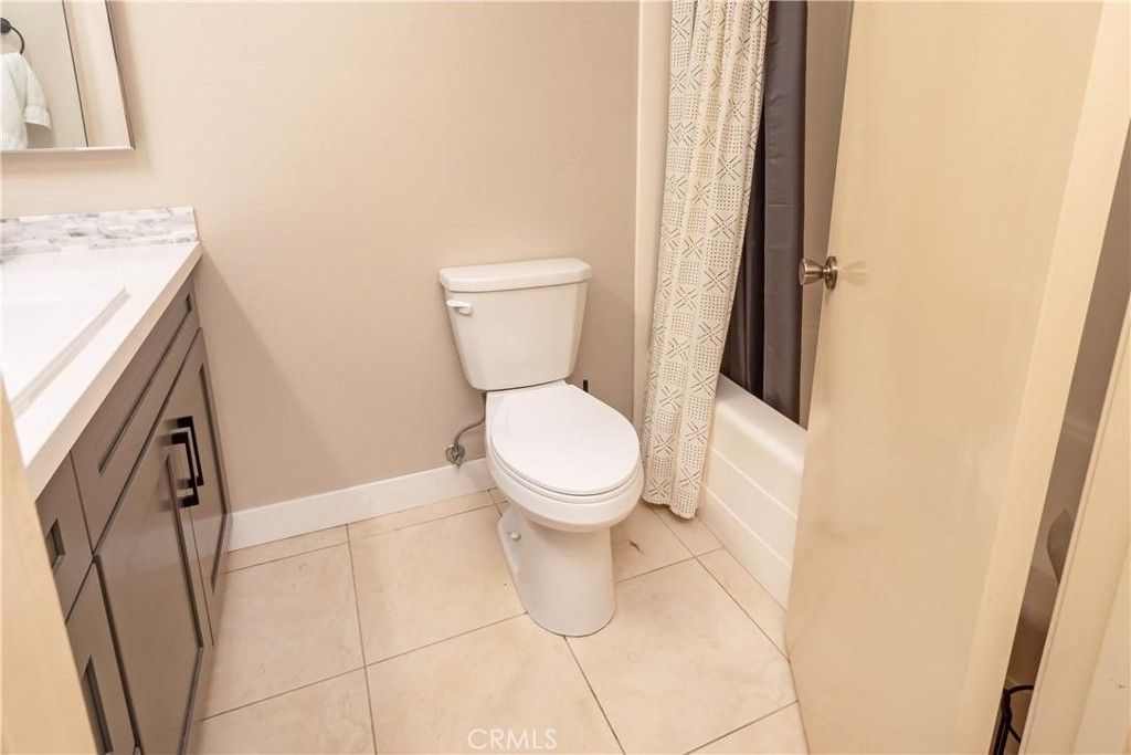 Image 37 of property listing at 946 Coronado, Upland, CA 91786