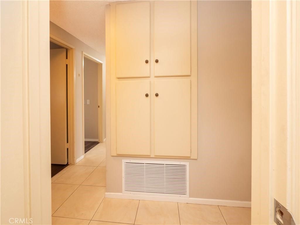 Image 39 of property listing at 946 Coronado, Upland, CA 91786