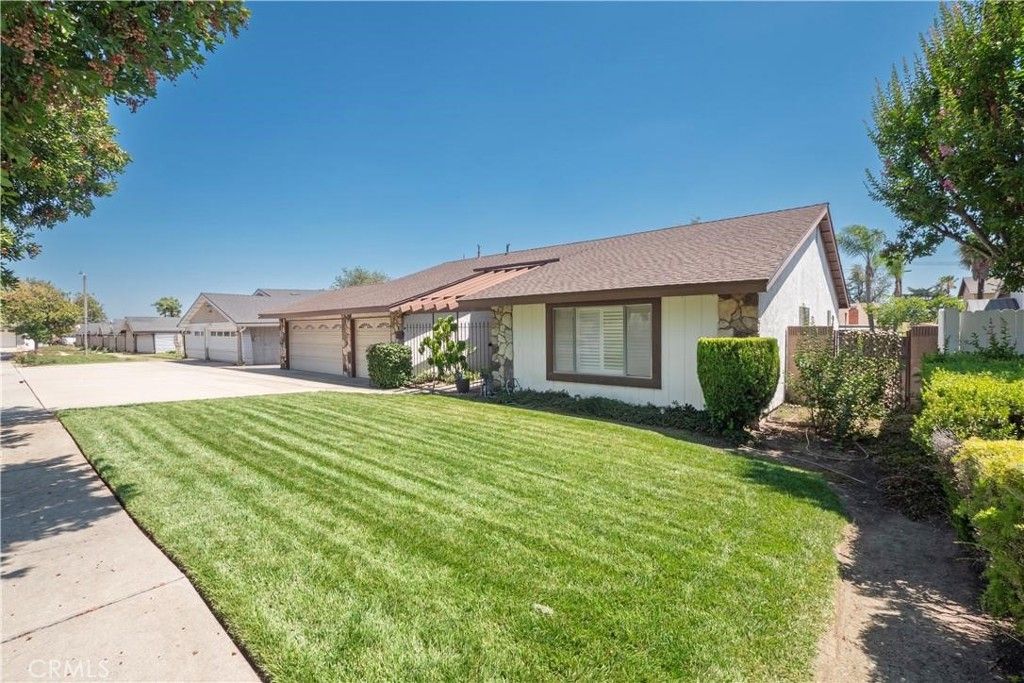 Image 5 of property listing at 946 Coronado, Upland, CA 91786
