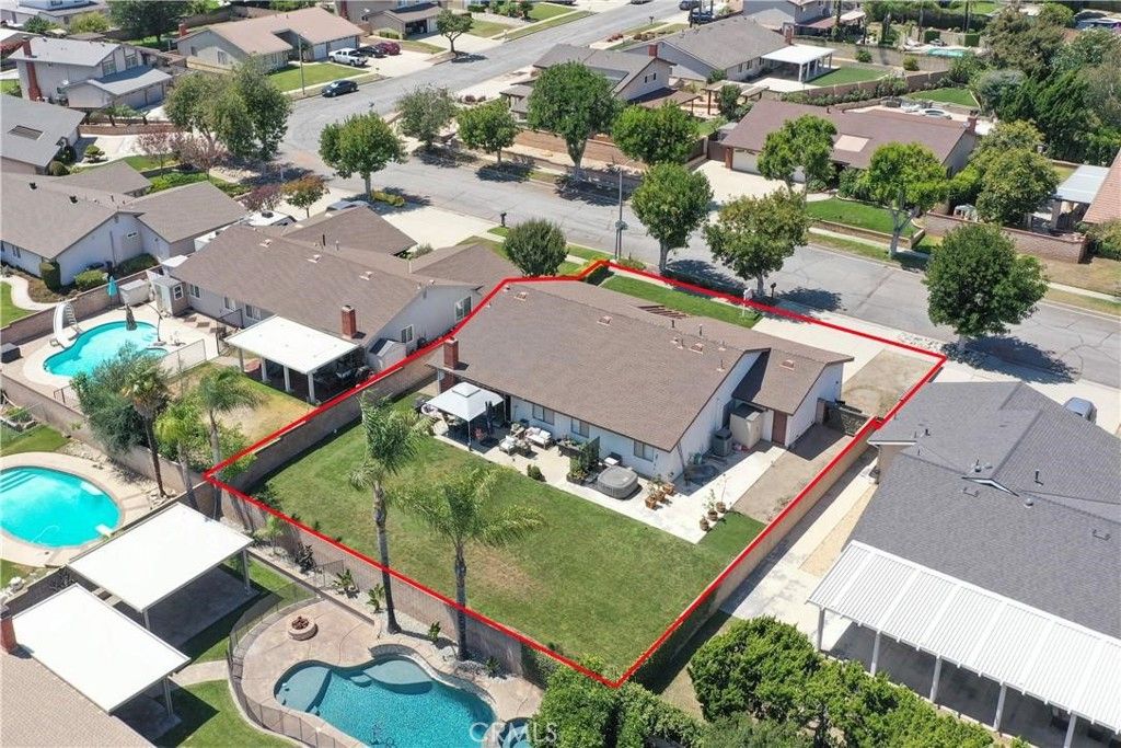 Image 9 of property listing at 946 Coronado, Upland, CA 91786