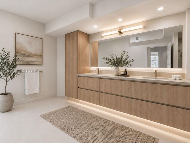 21150 Point Pl 701, Aventura, FL 33180