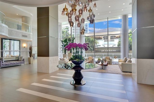 21150 Point Pl 701, Aventura, FL 33180