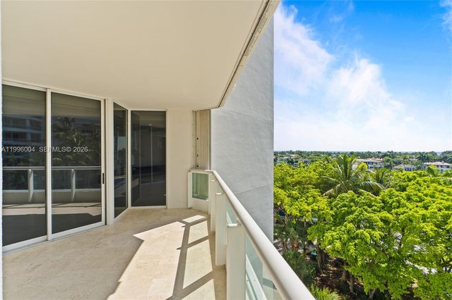 21150 Point Pl 701, Aventura, FL 33180