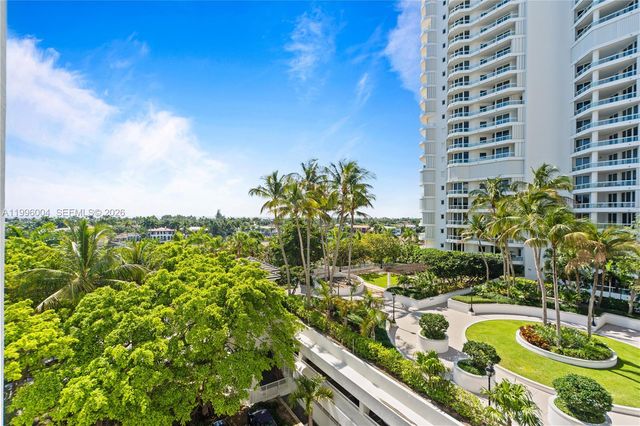 21150 Point Pl 701, Aventura, FL 33180