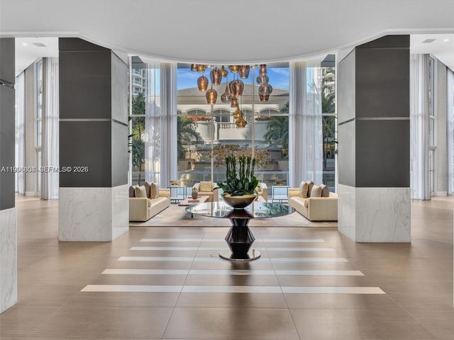21150 Point Pl 701, Aventura, FL 33180