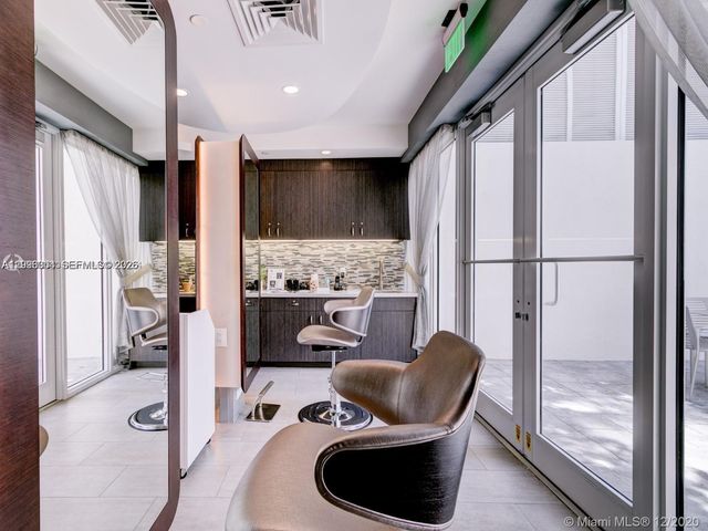 21150 Point Pl 701, Aventura, FL 33180