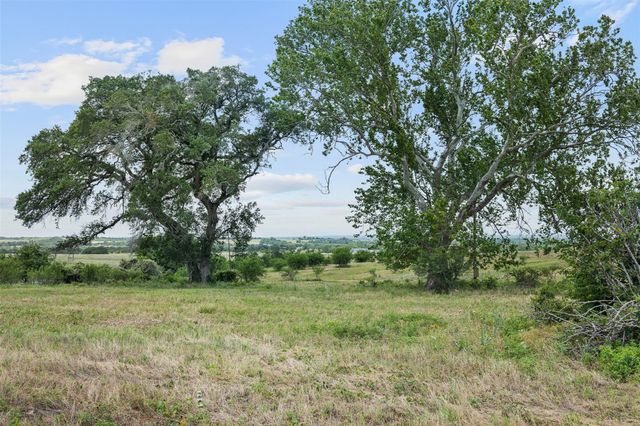 13041 Seydler Road, Weimar, TX 78962