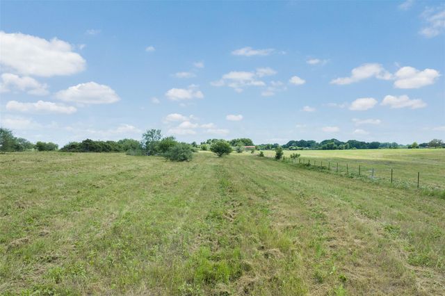 13041 Seydler Road, Weimar, TX 78962